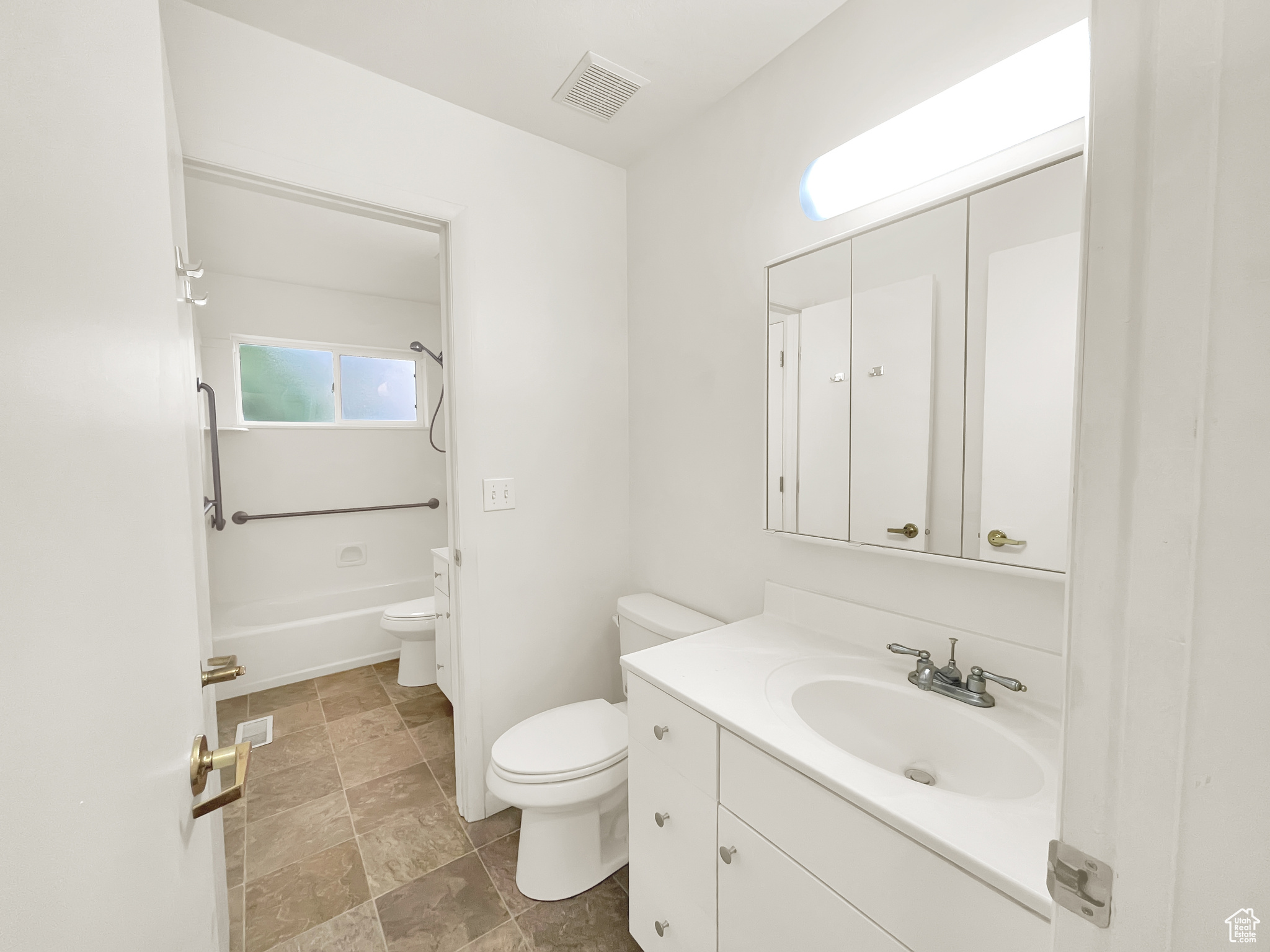 WOOD ESTATES - Residential