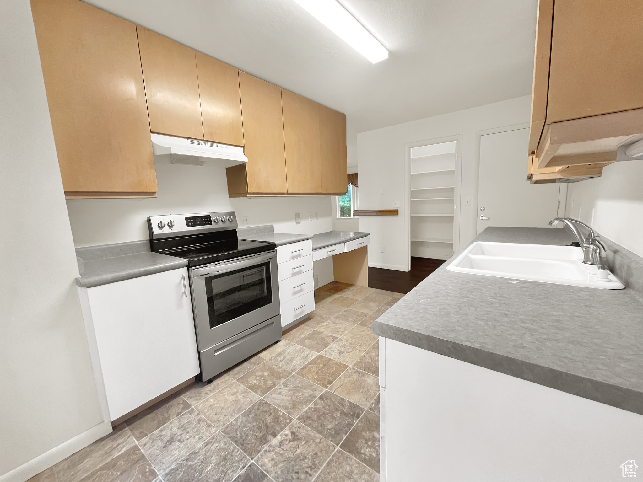 WOOD ESTATES - Residential