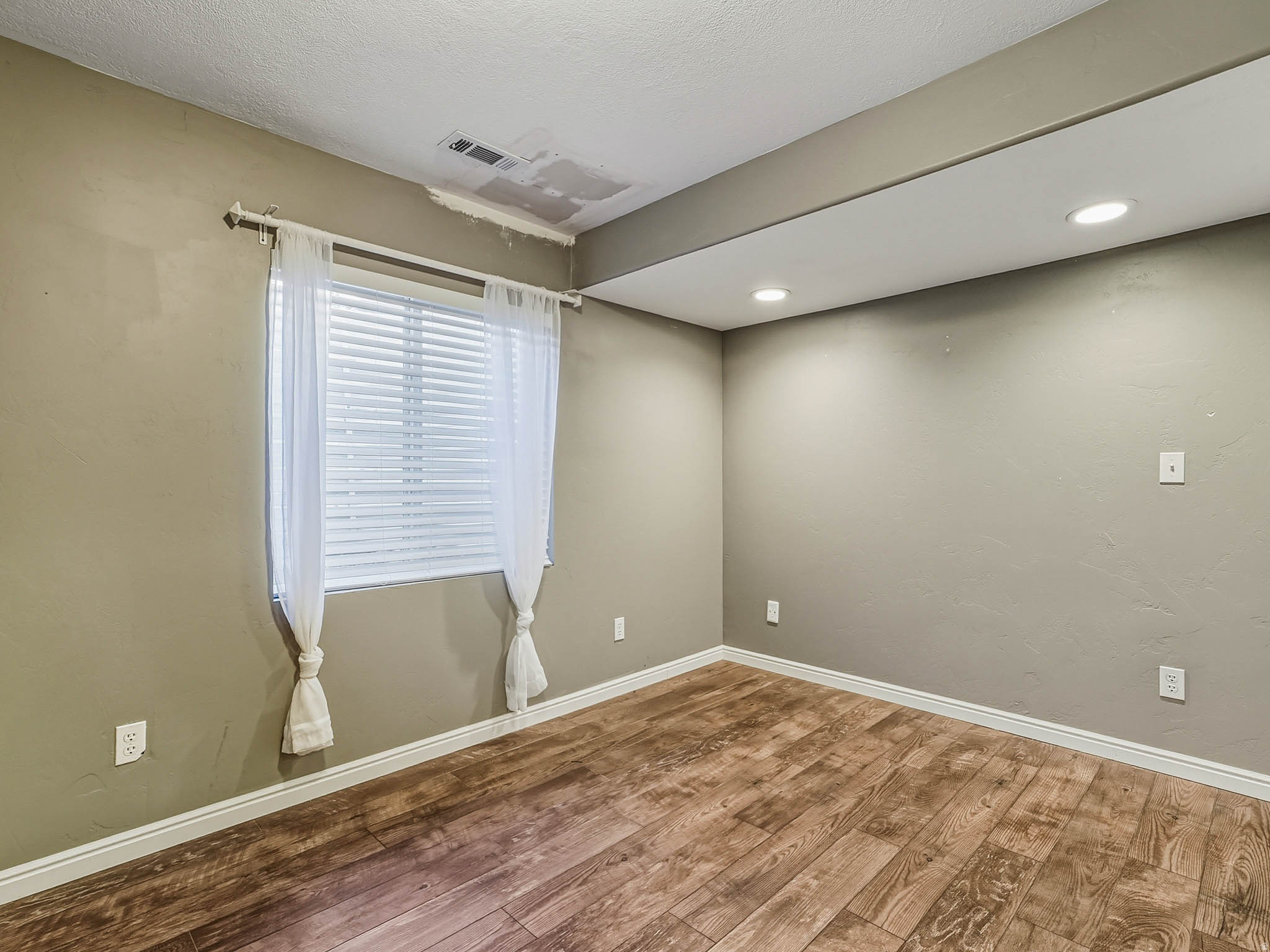 MEADOWS - Residential