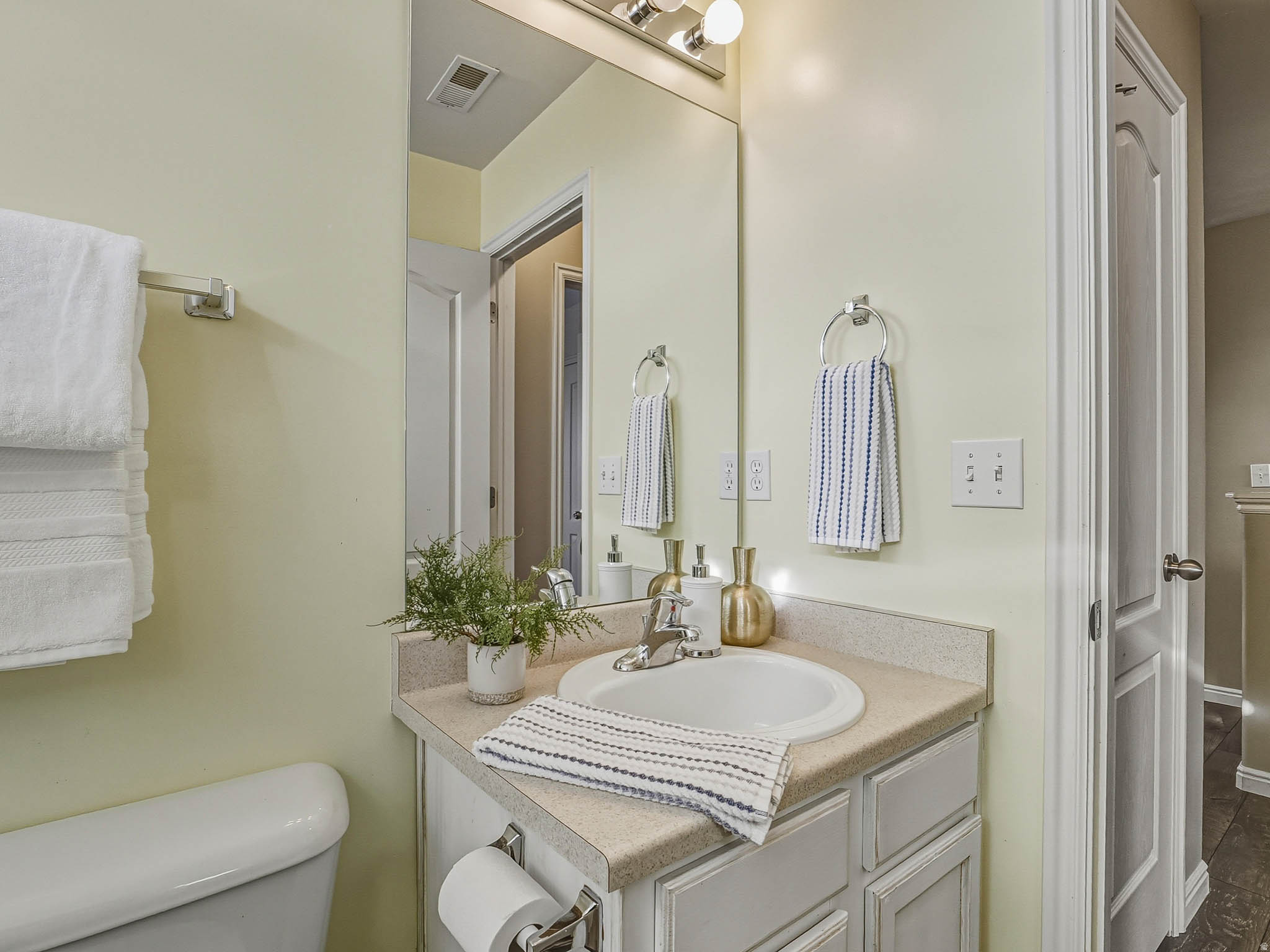 MEADOWS - Residential