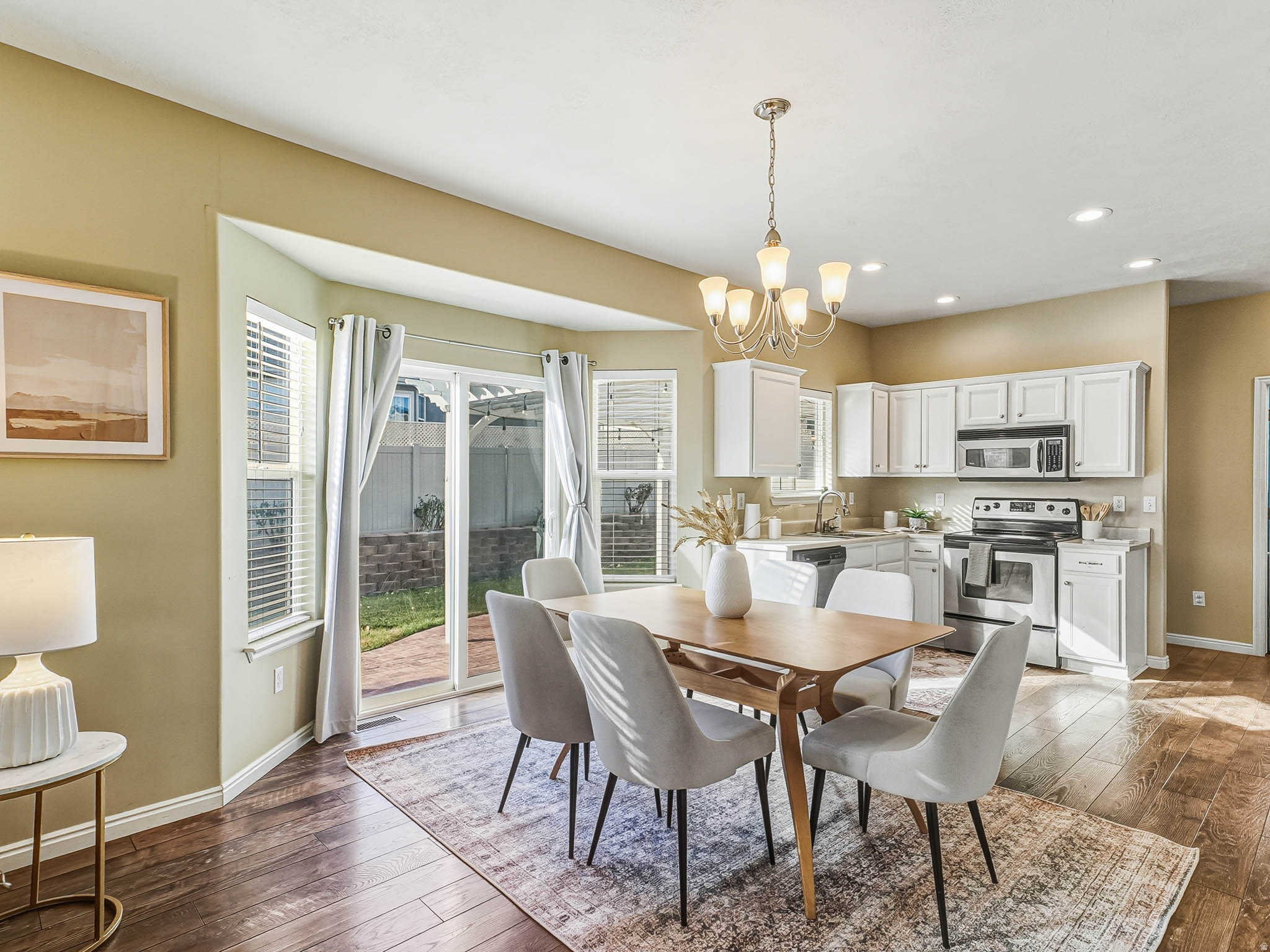 MEADOWS - Residential