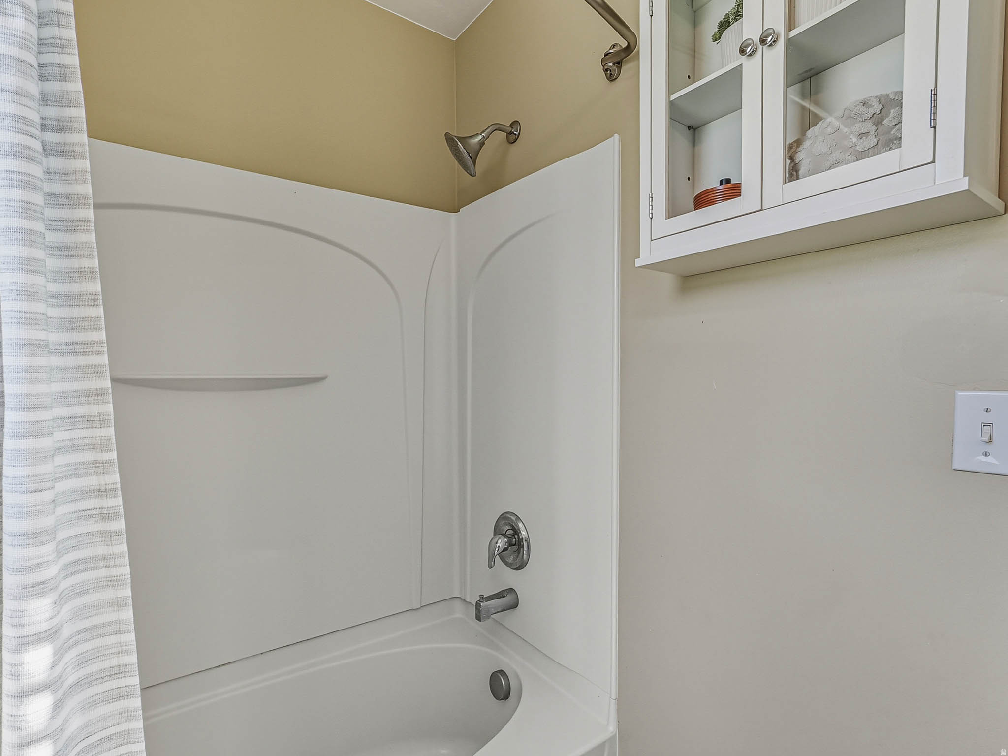 MEADOWS - Residential