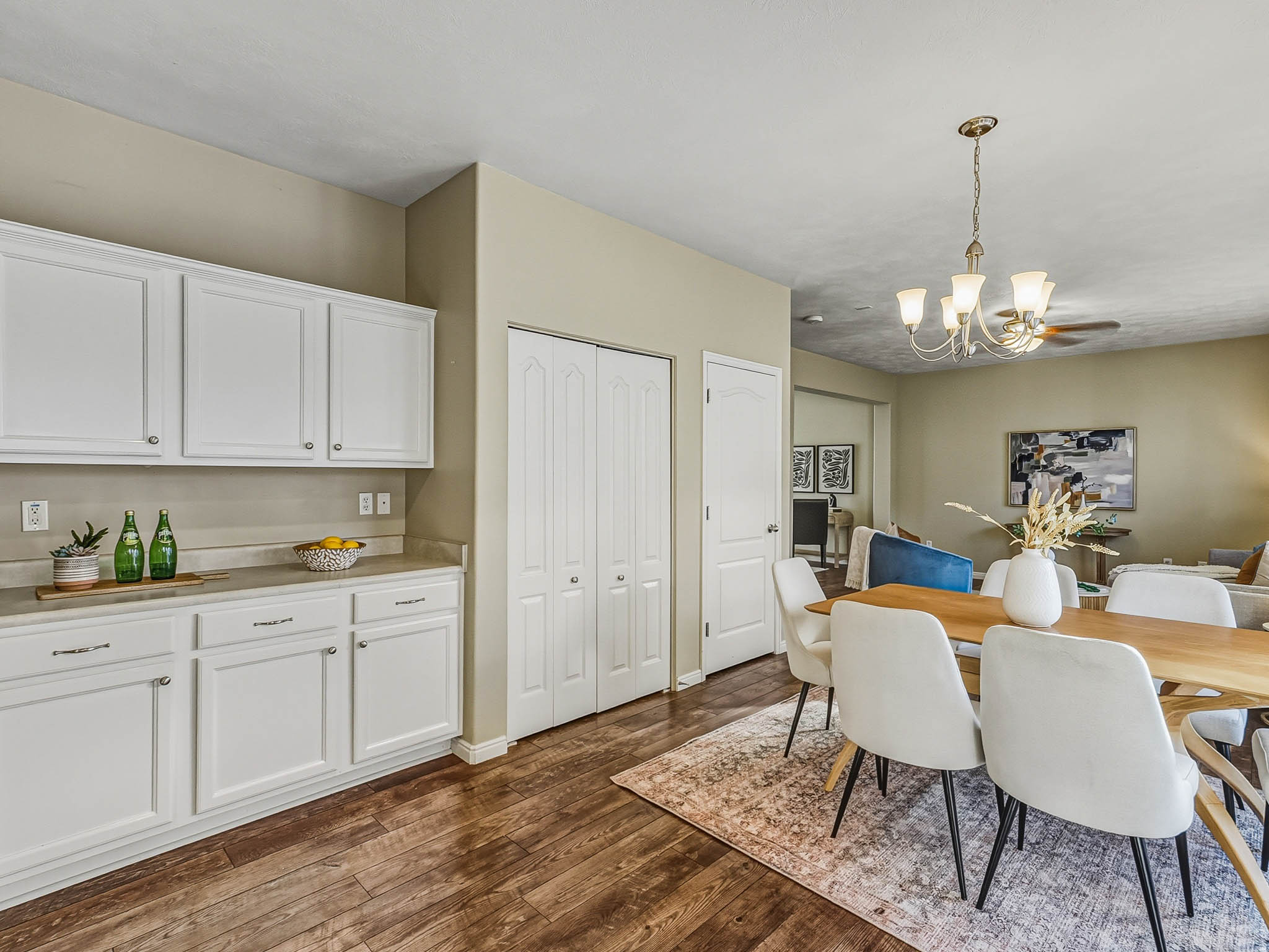 MEADOWS - Residential