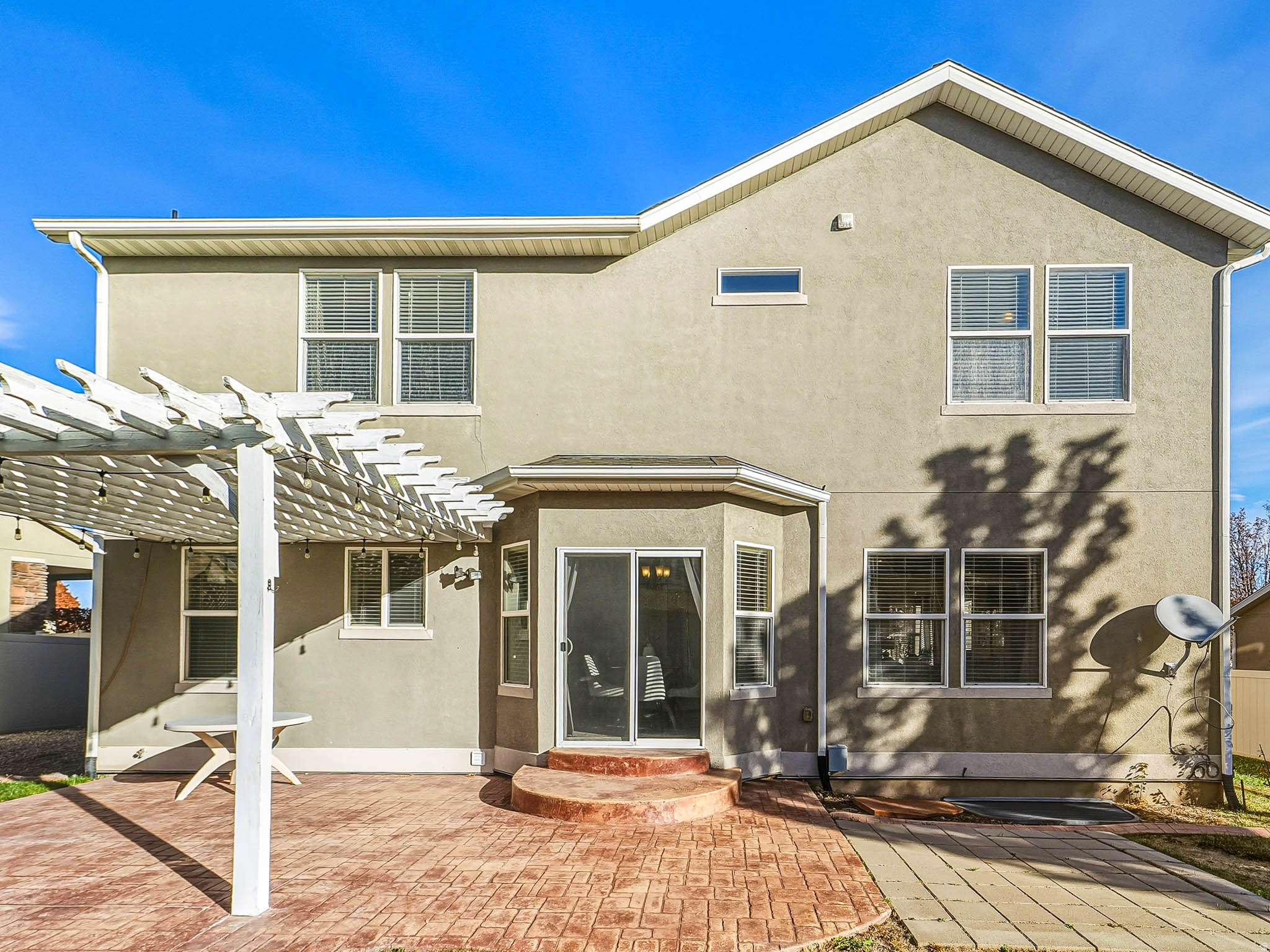 MEADOWS - Residential