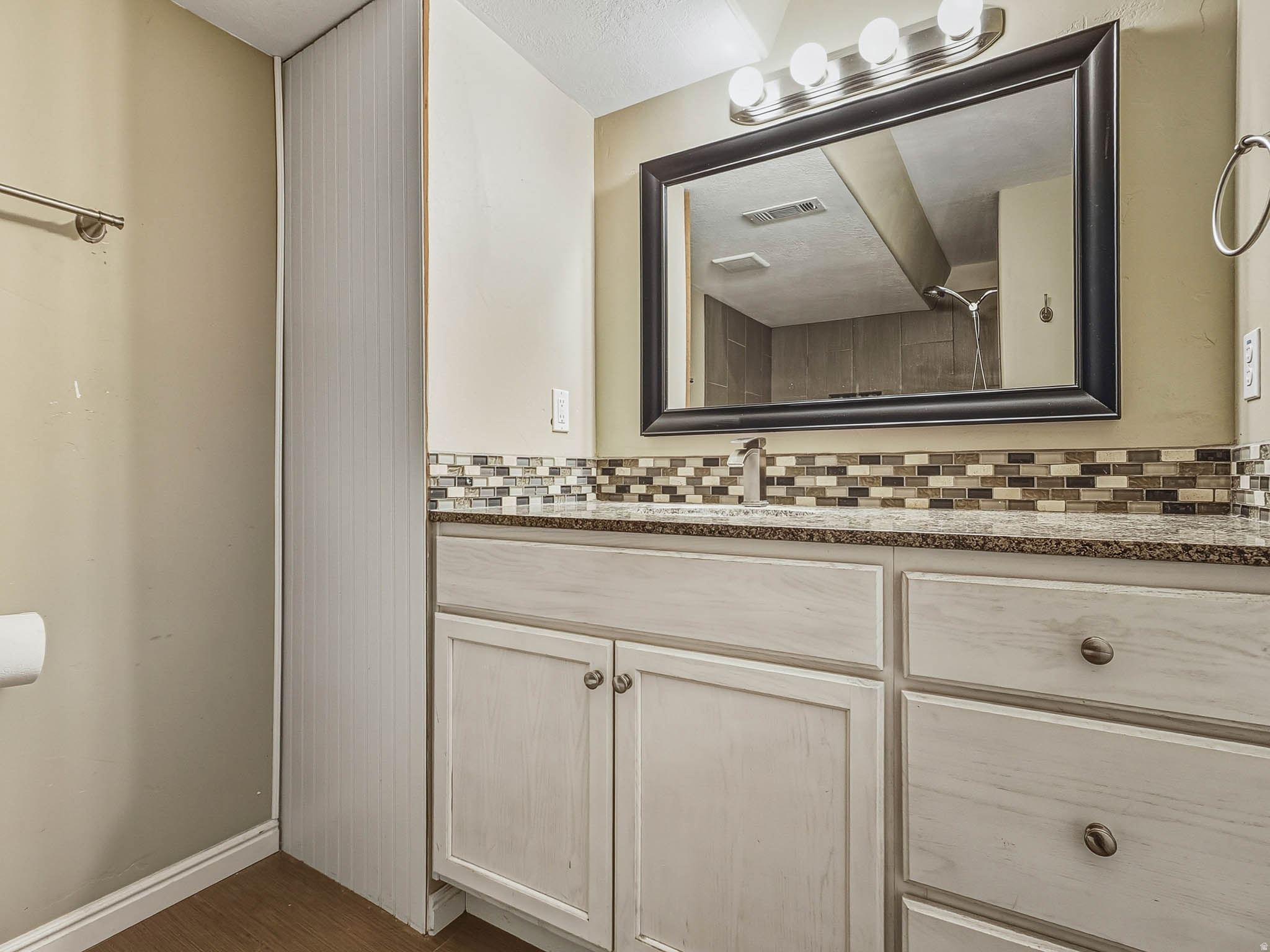 MEADOWS - Residential