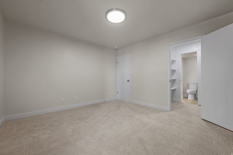 Tiny photo for 337 E PEACH LN S, Bountiful, UT 84010 (MLS # 2158909)