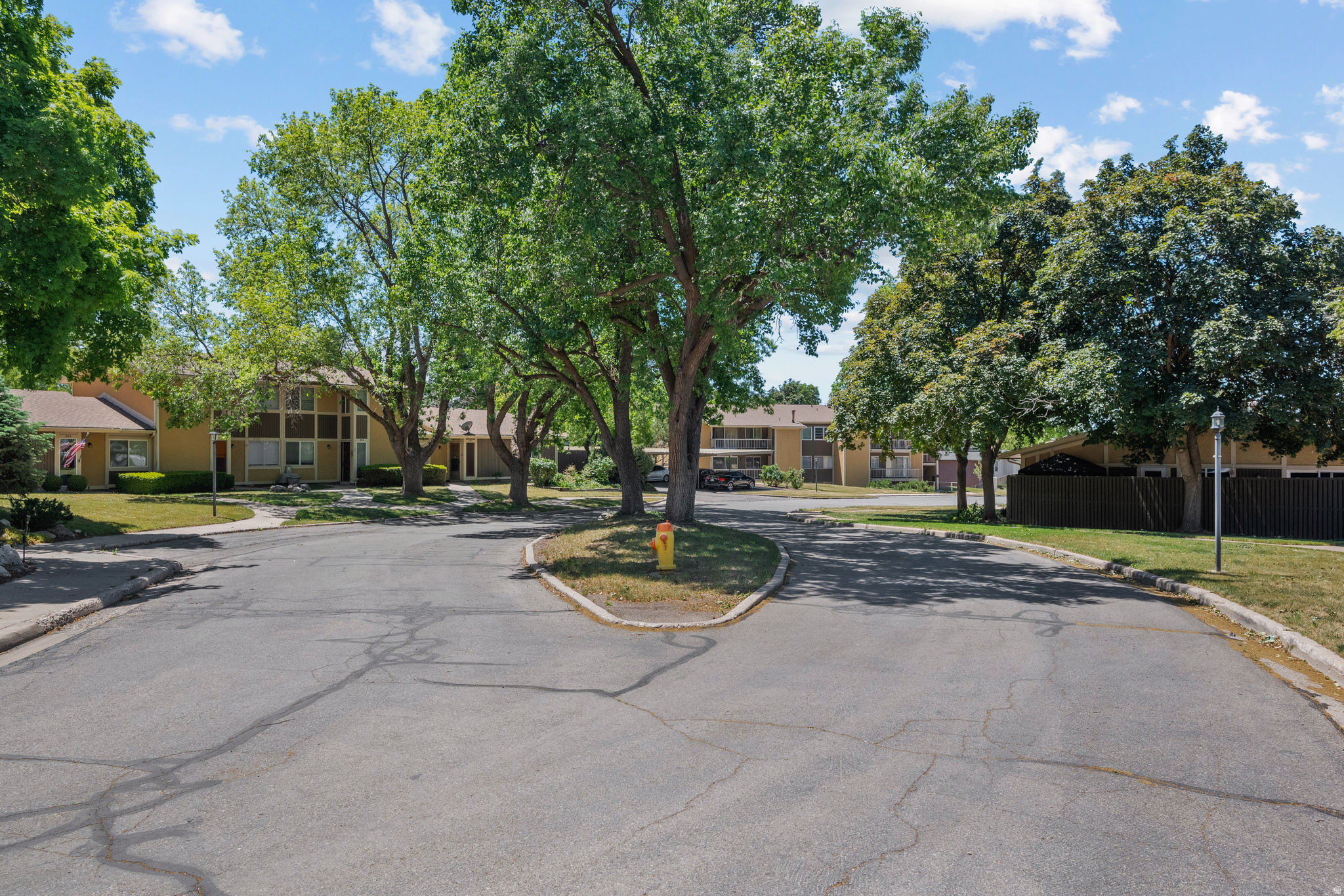 THREE FOUNTAINS - Residential