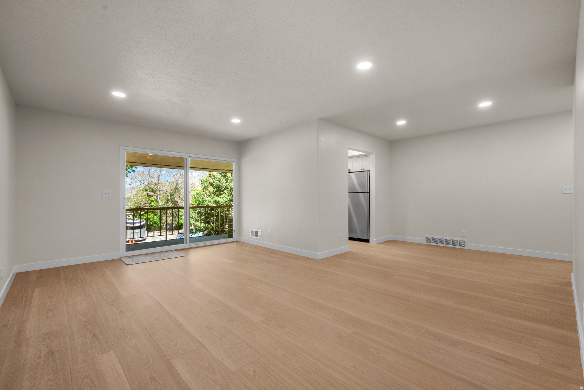 THREE FOUNTAINS - Residential