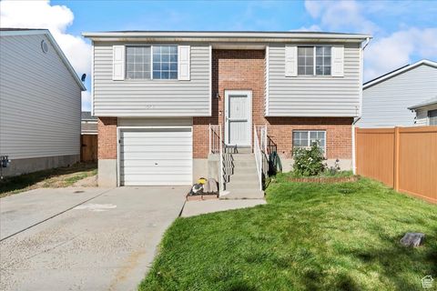 Photo of 7966 S LINTON DR W, West Jordan, UT 84088 (MLS # 2118796)