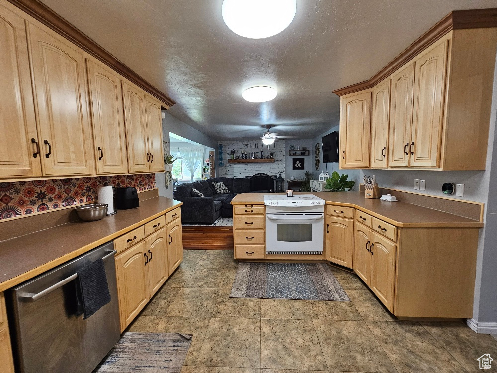 ROBINWOOD ACRES - Residential