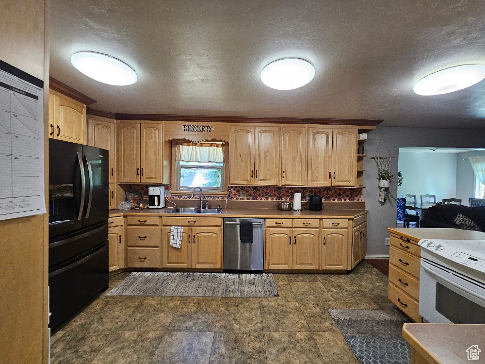 ROBINWOOD ACRES - Residential