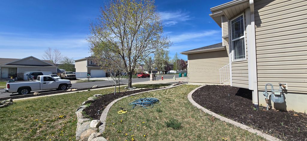 Photo of 1186 N 2425 W, Layton, UT 84041 (MLS # 2146872)