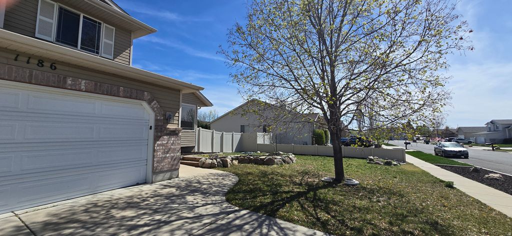 Photo of 1186 N 2425 W, Layton, UT 84041 (MLS # 2146872)