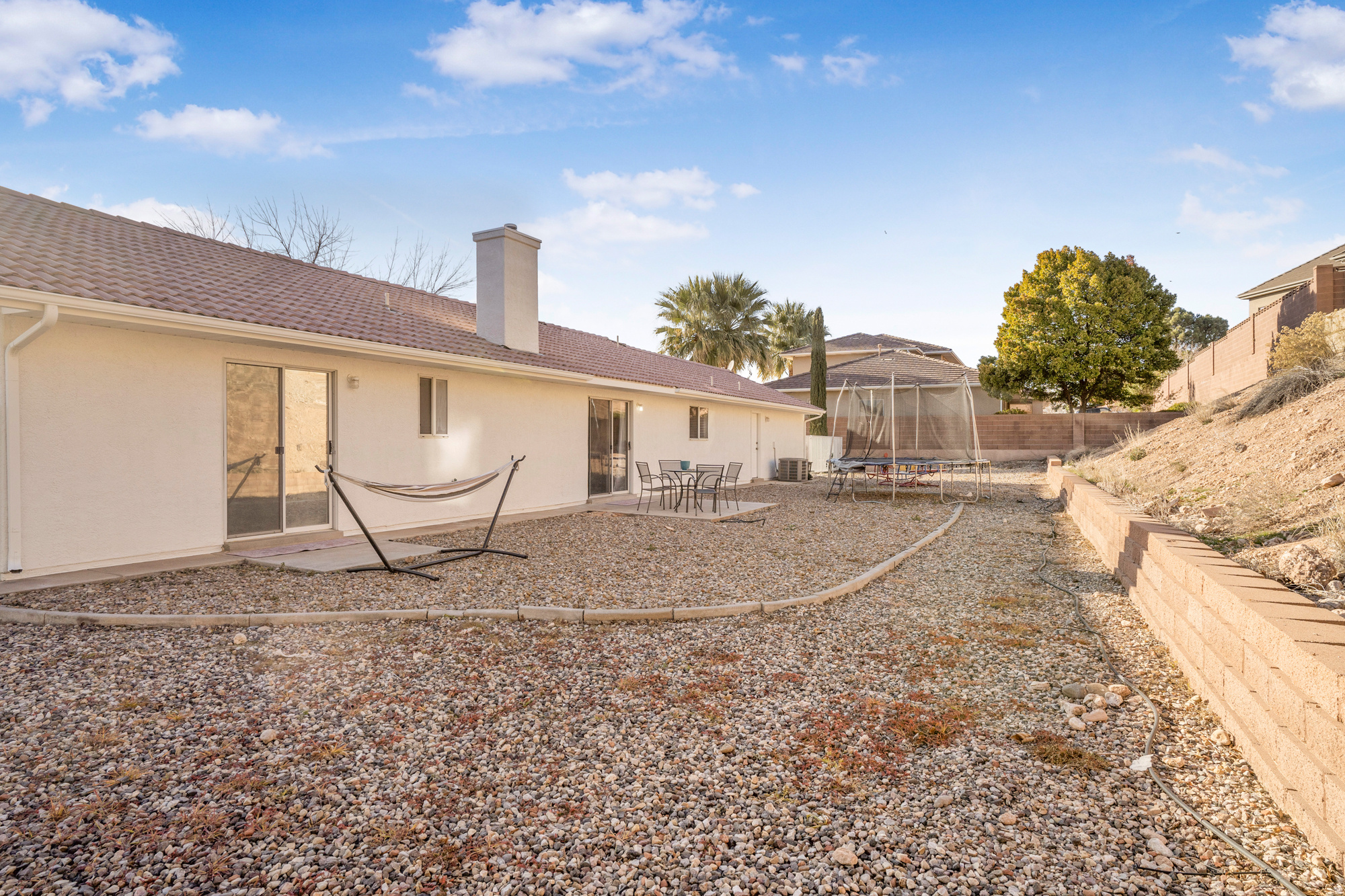 COTTAM BENCH - Residential