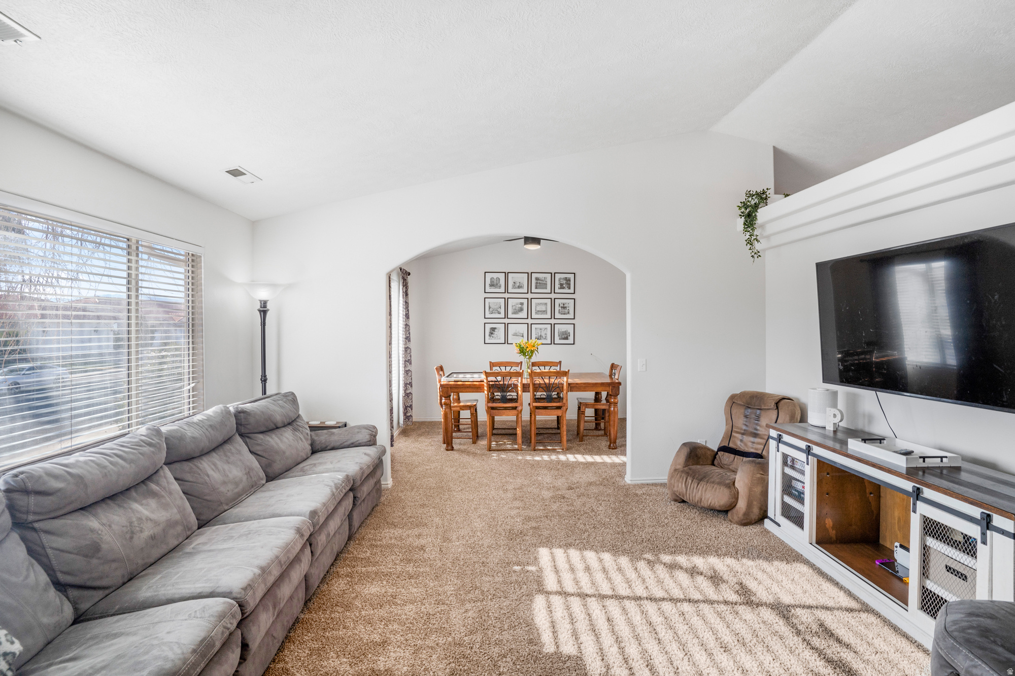 COTTAM BENCH - Residential