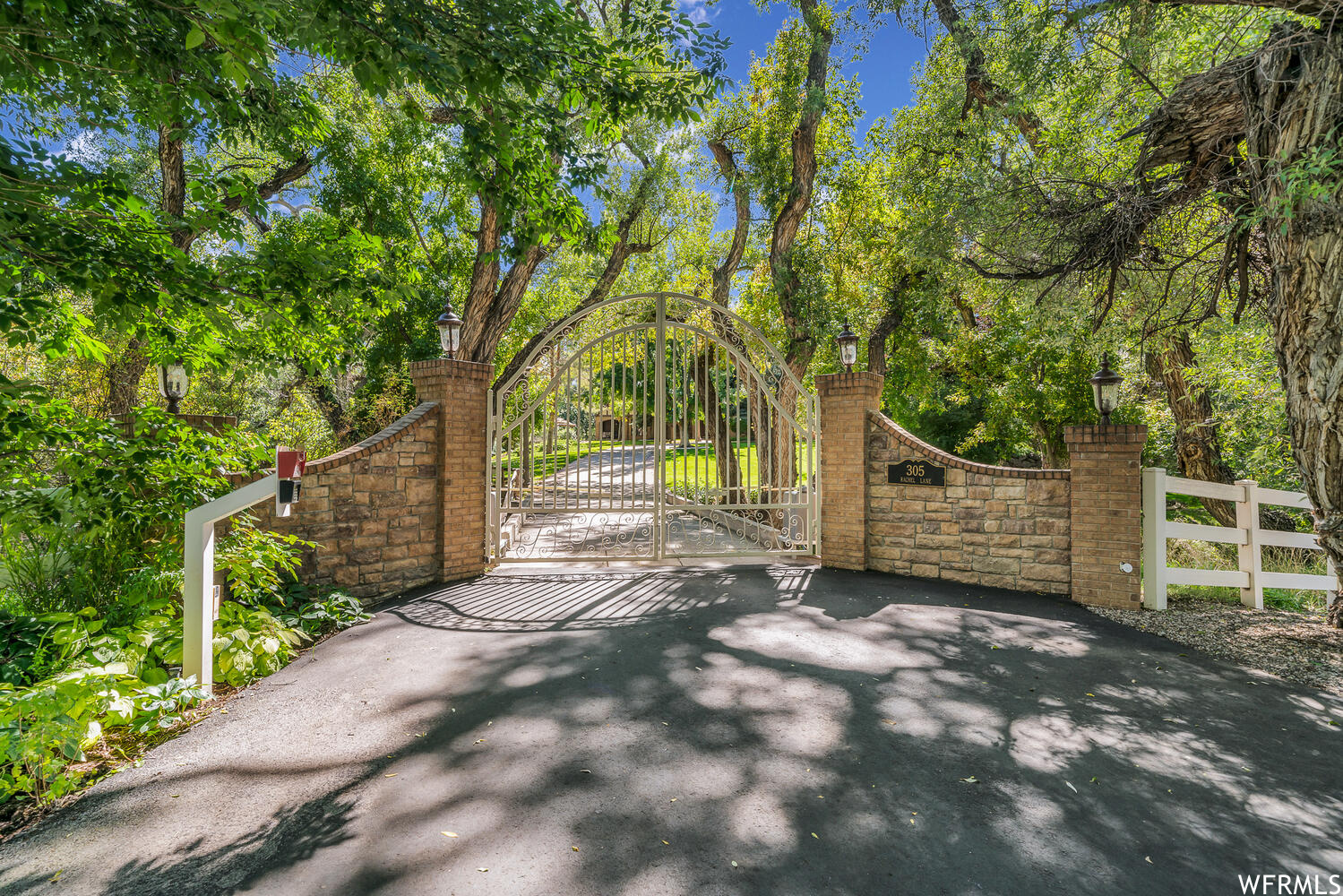 305 S Rachel Ln, New Harmony, Utah image 1