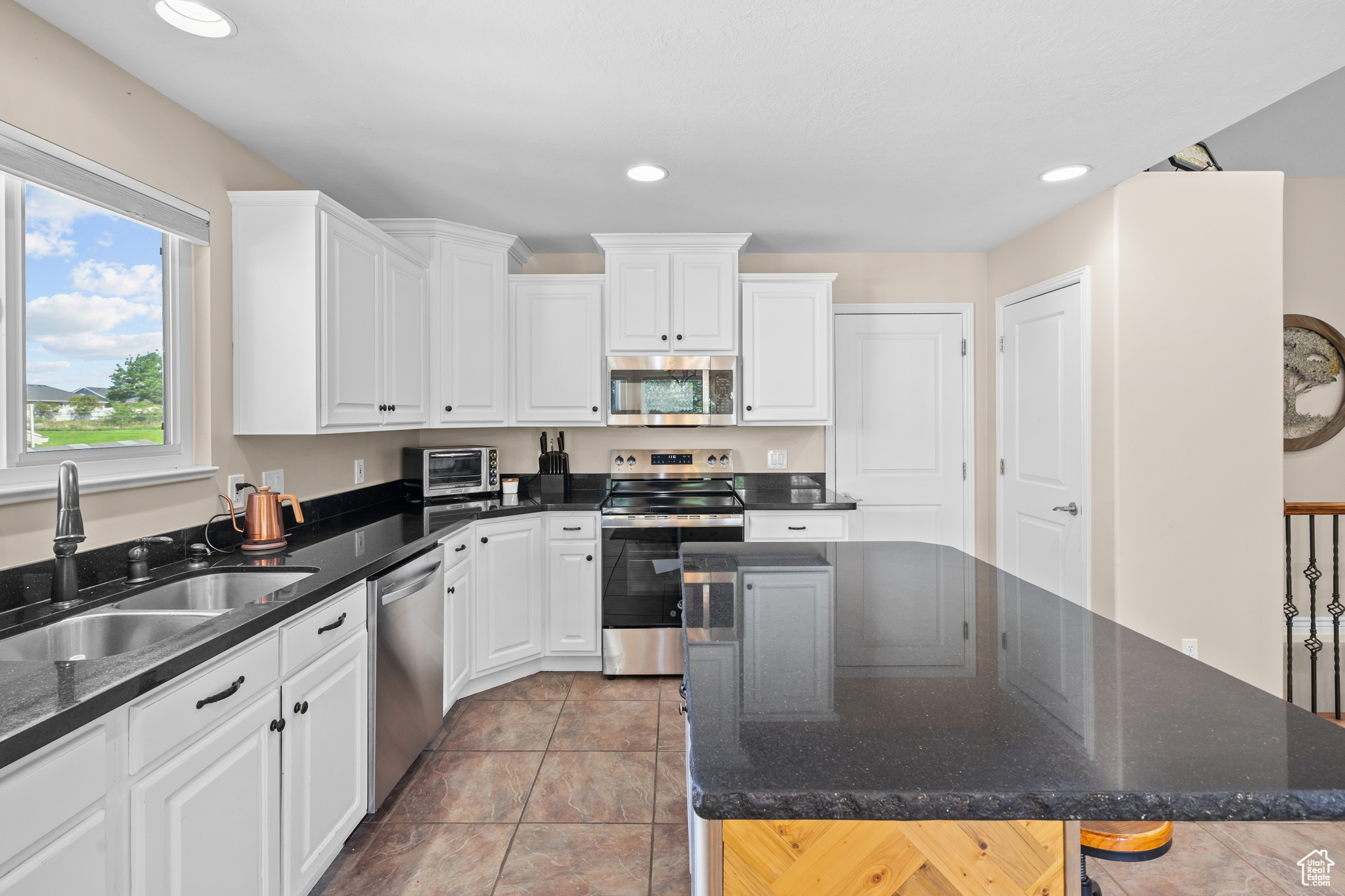 SILVER SPRINGS - Residential