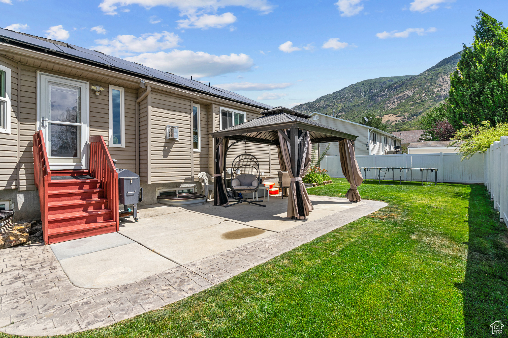 SILVER SPRINGS - Residential