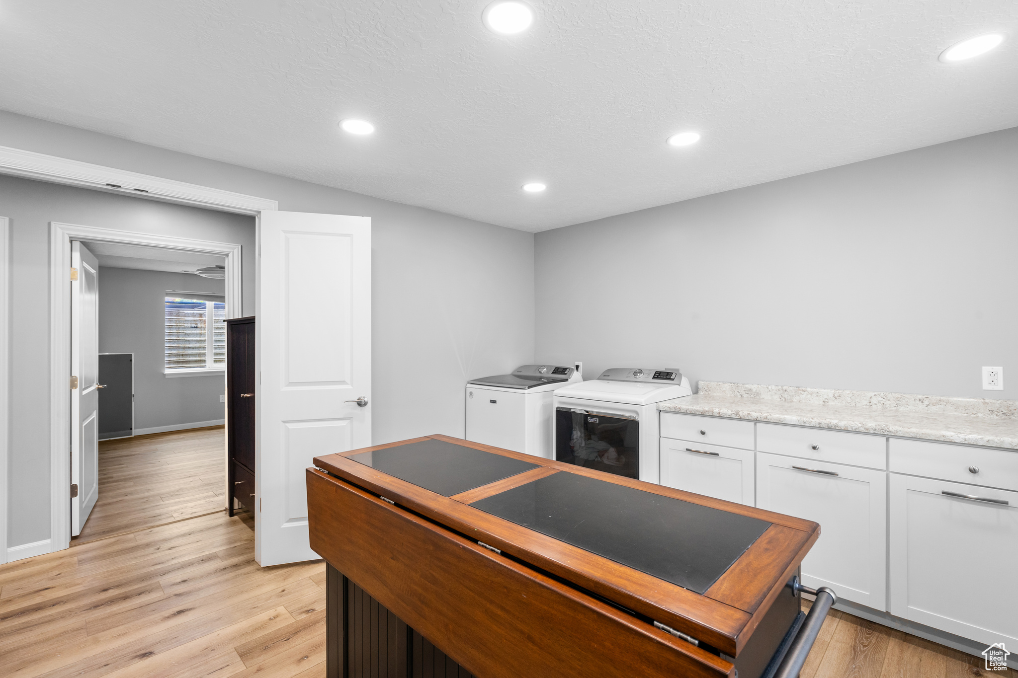 SILVER SPRINGS - Residential