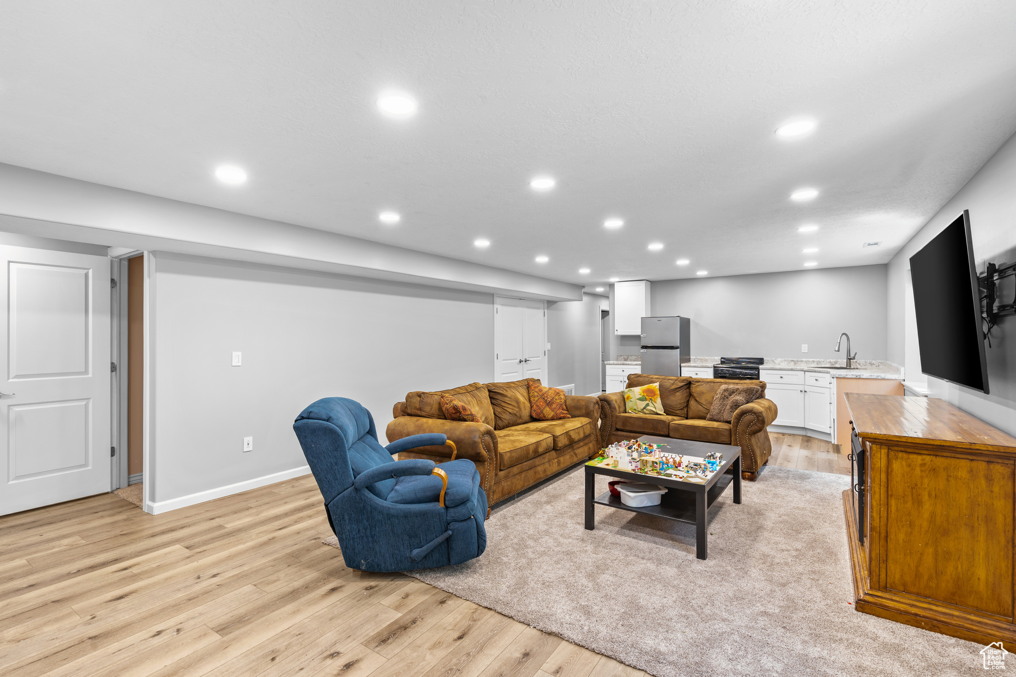 SILVER SPRINGS - Residential
