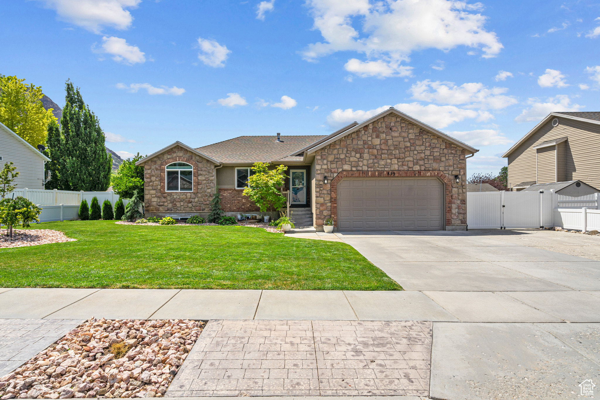 SILVER SPRINGS - Residential