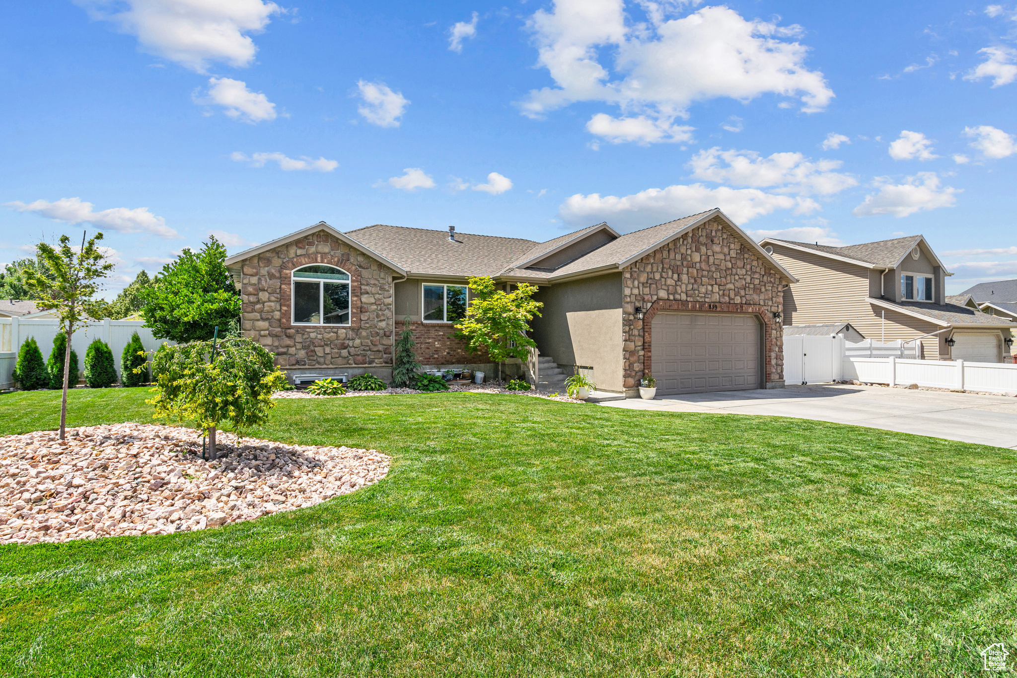 SILVER SPRINGS - Residential