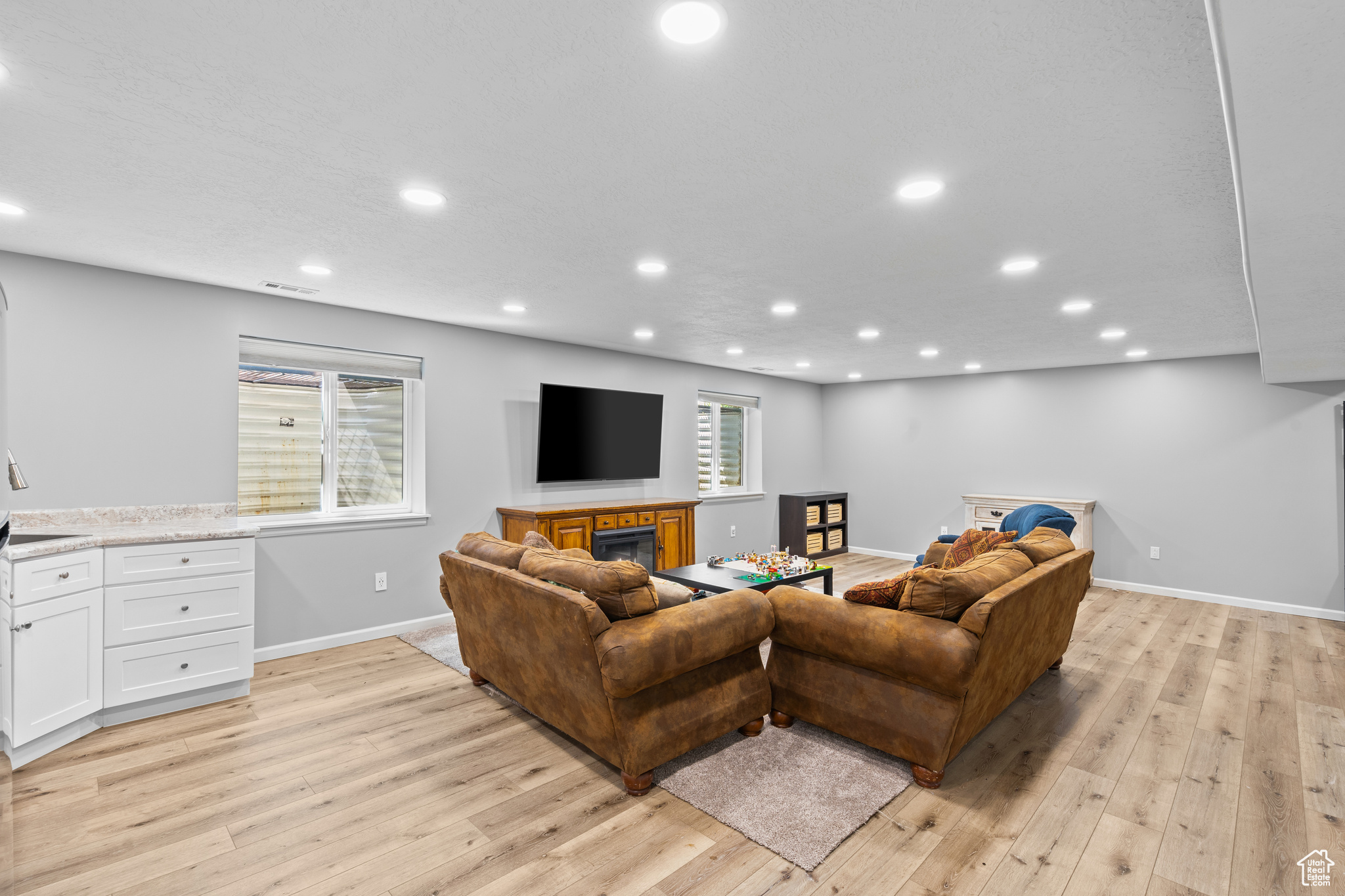 SILVER SPRINGS - Residential
