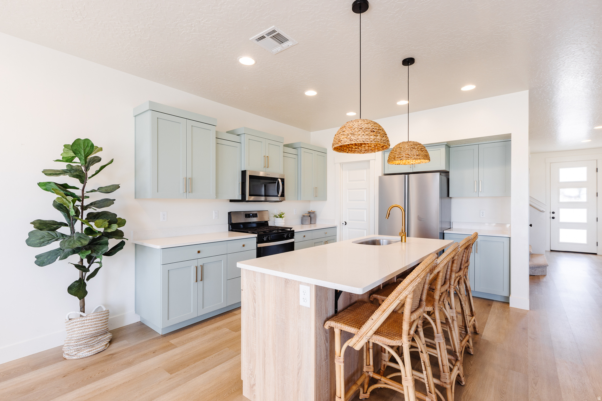 RED PINE 1 - Residential