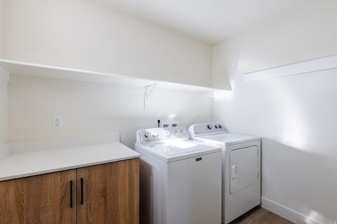 Tiny photo for 2998 S 3430 E, Saint George, UT 84790 (MLS # 2131253)