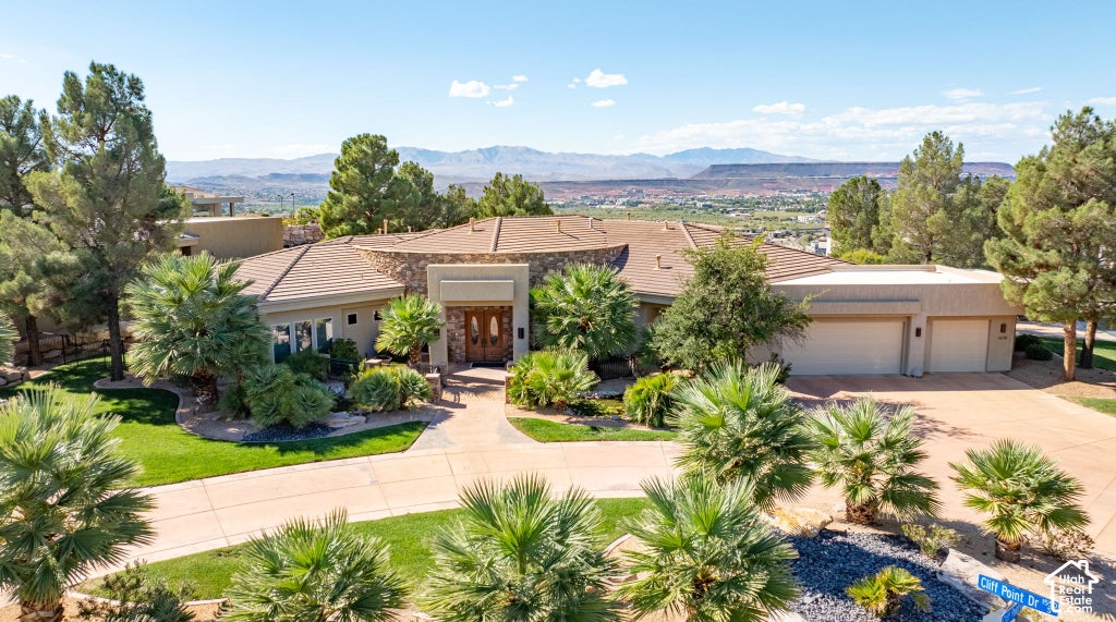 Photo of 1536 S CLIFF CIR, Saint George, UT 84790 (MLS # 2190635)