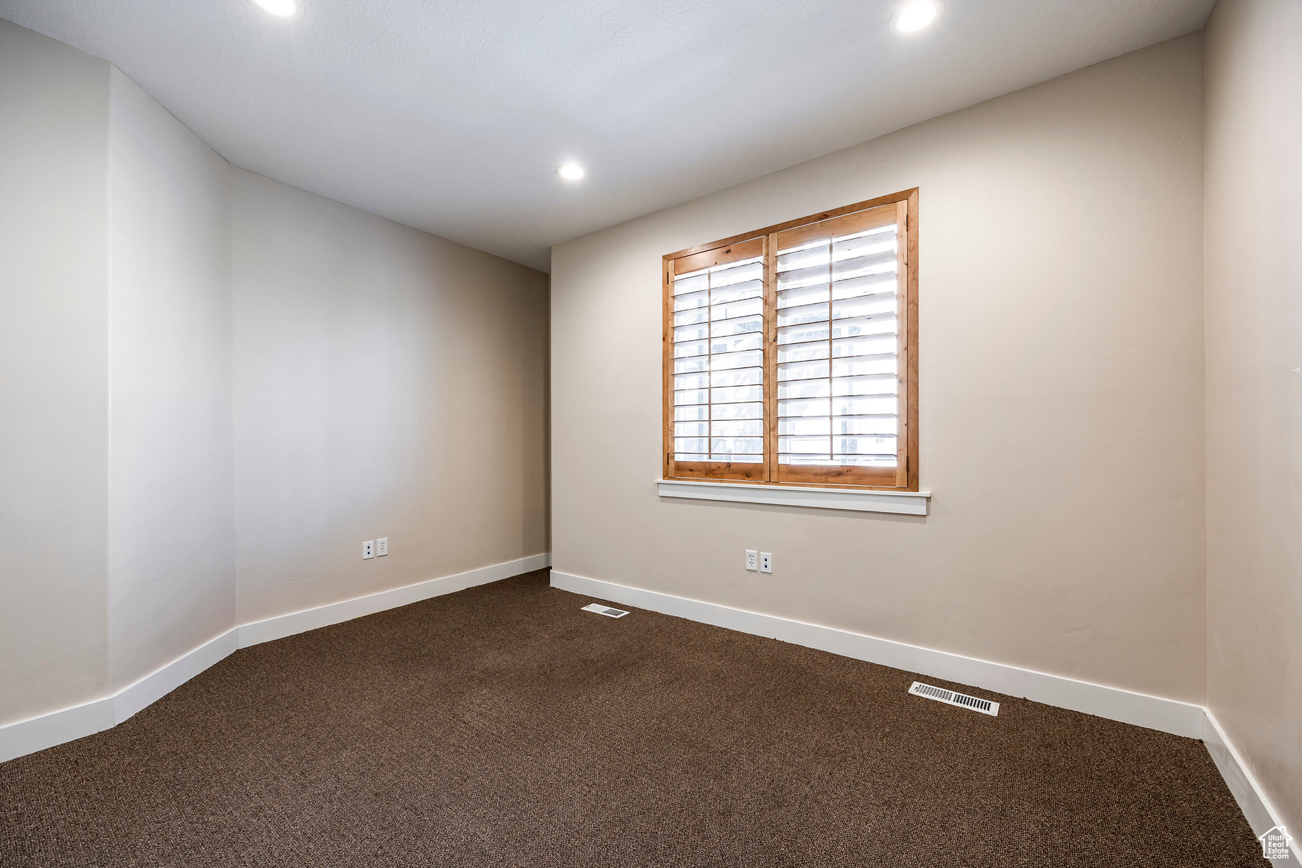 PARK - Commercial Sale