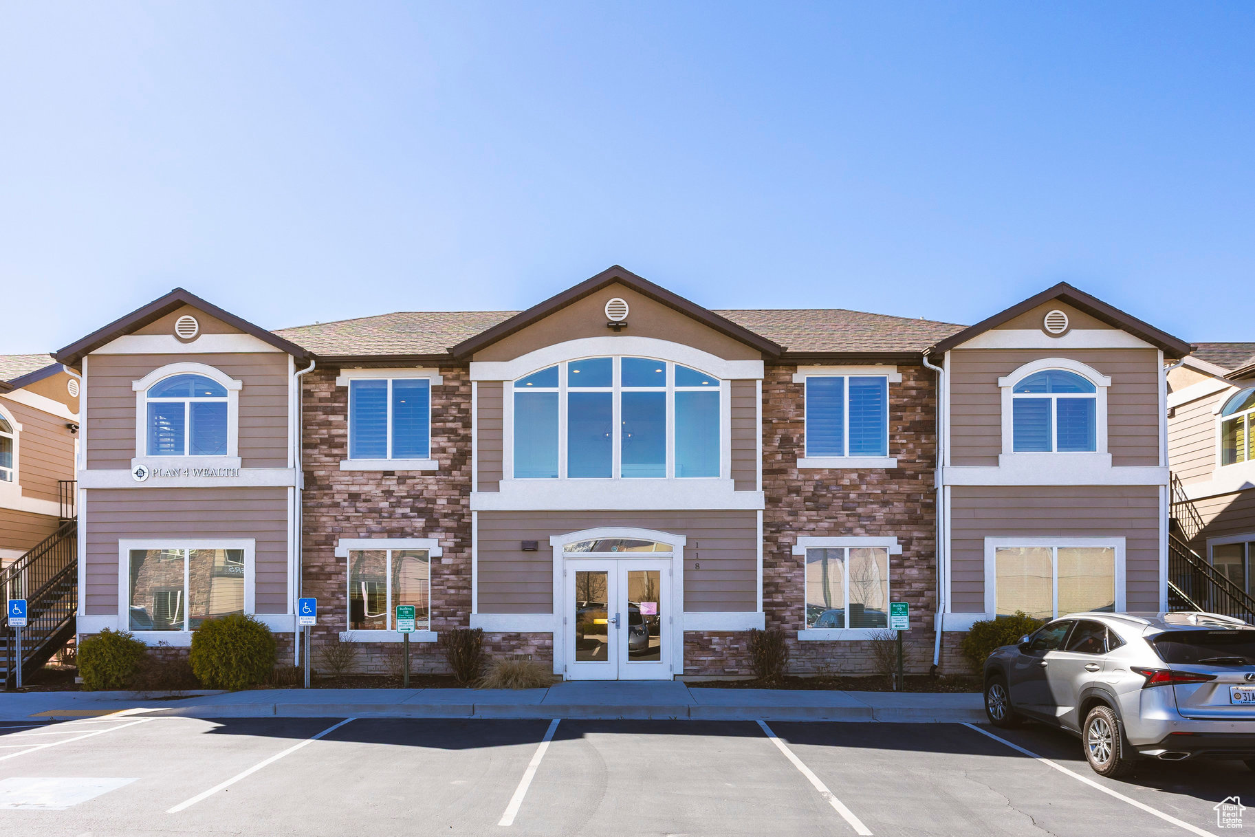 PARK - Commercial Sale