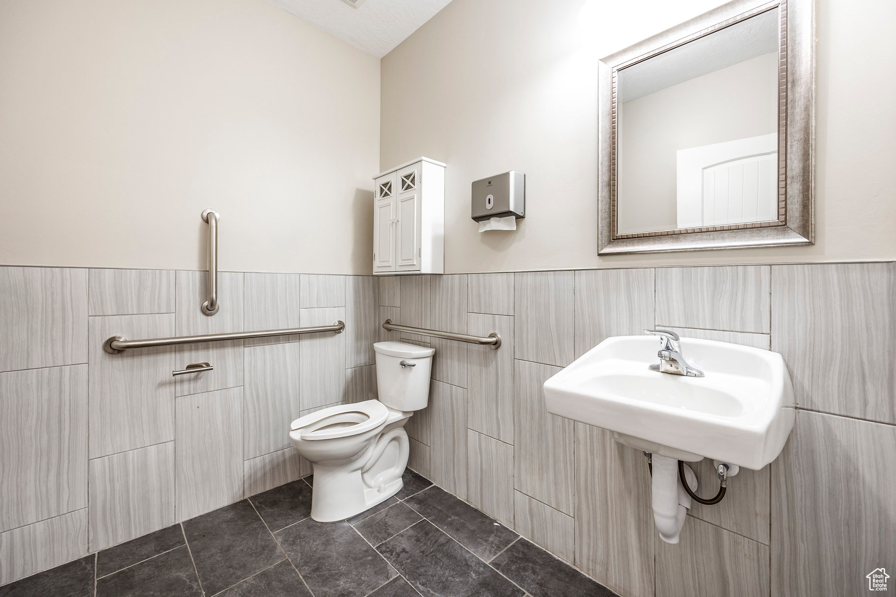 PARK - Commercial Sale