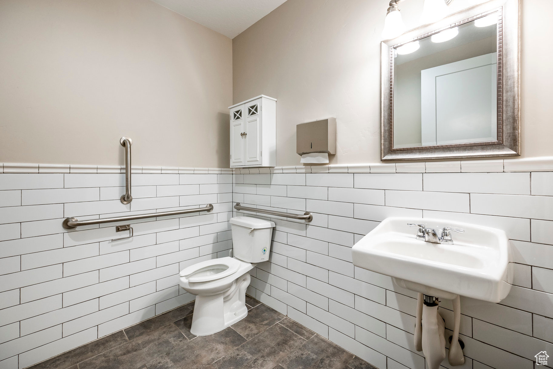 PARK - Commercial Sale