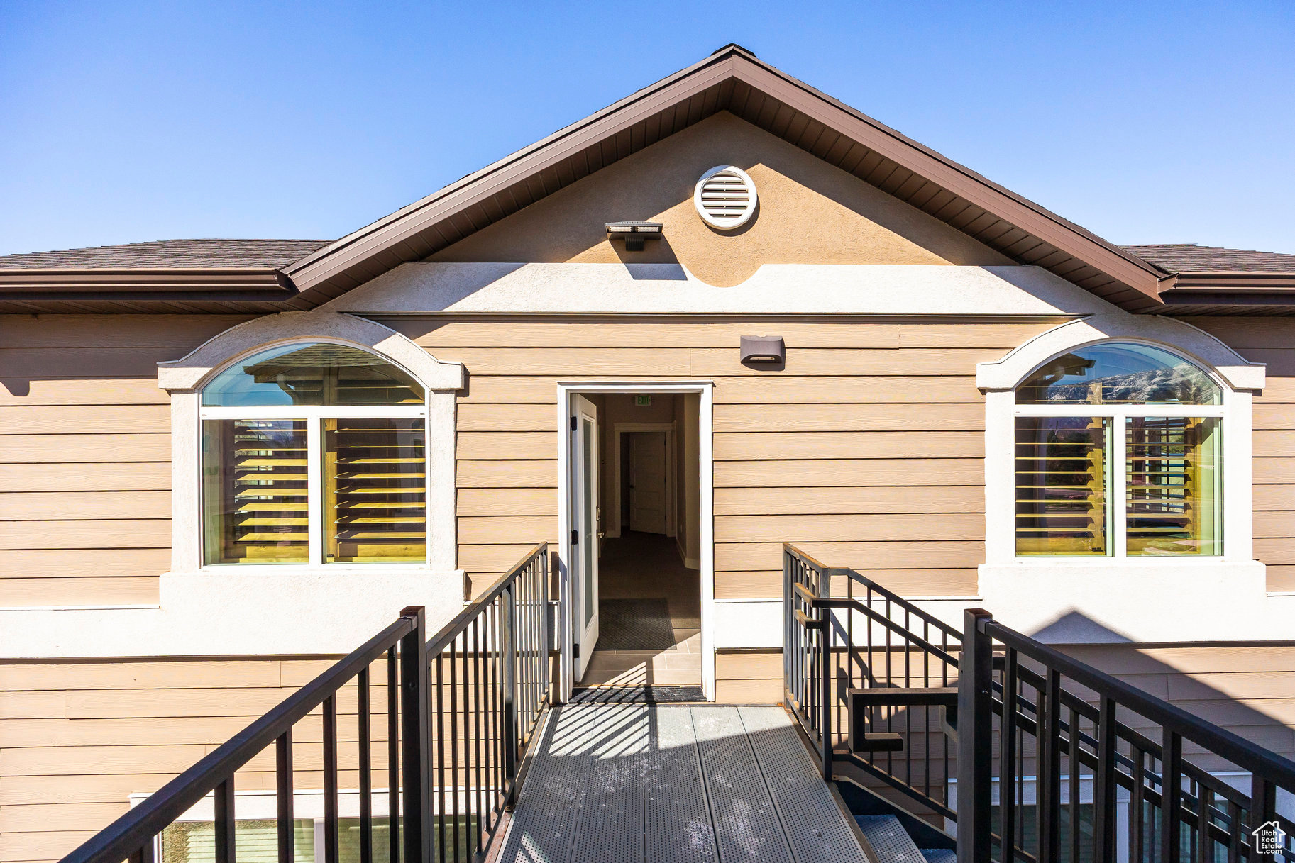 PARK - Commercial Sale