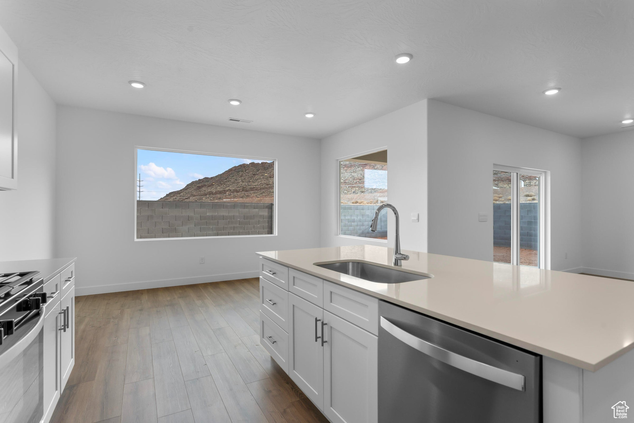 CORRAL HOLLOW AT LONG VALLEY - Residential