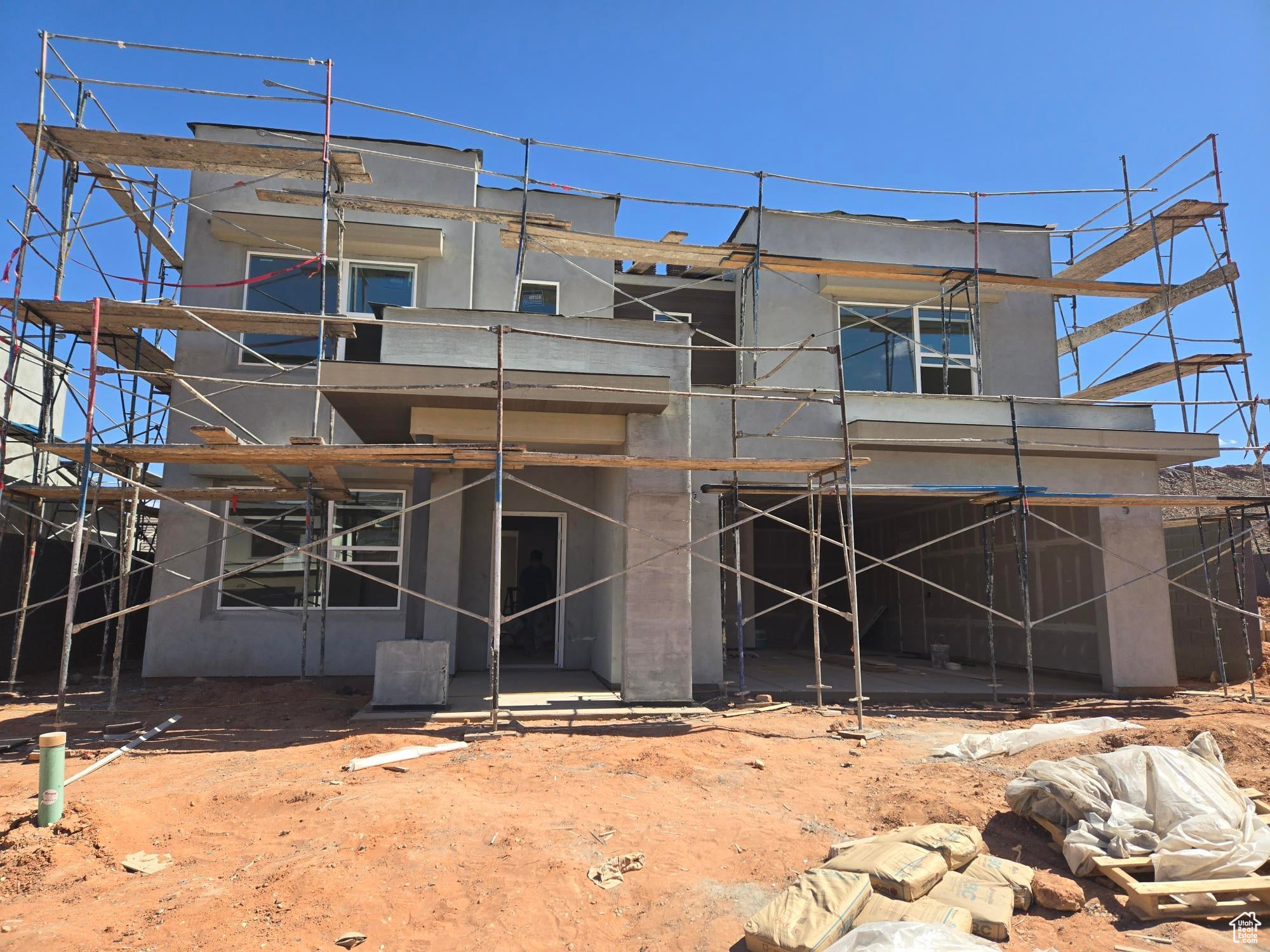 CORRAL HOLLOW AT LONG VALLEY - Residential
