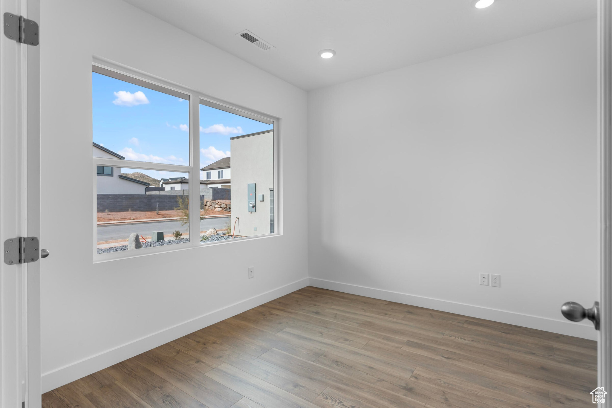 CORRAL HOLLOW AT LONG VALLEY - Residential