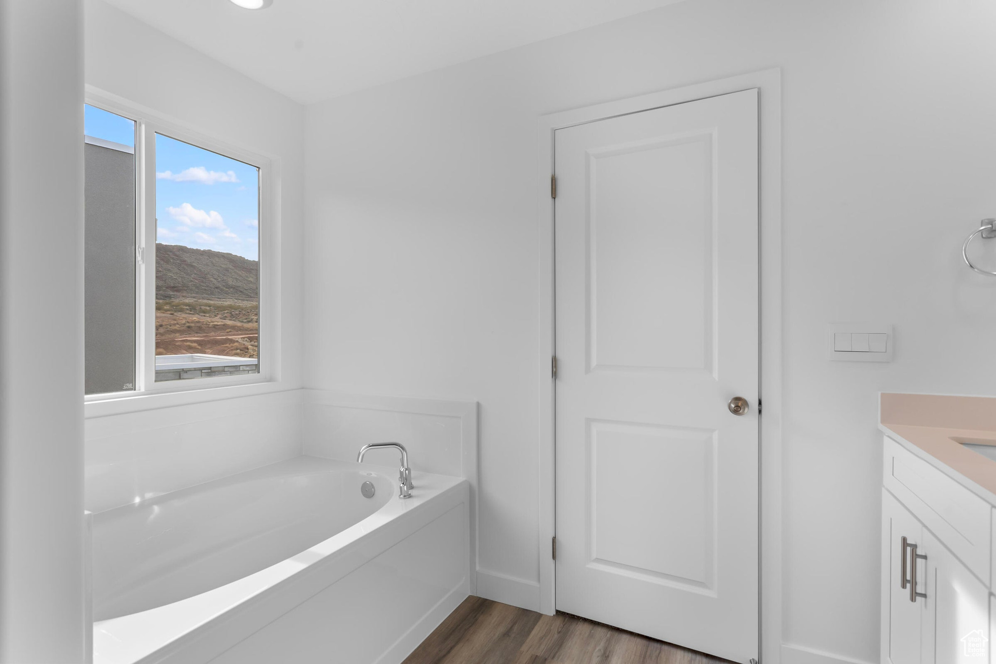 CORRAL HOLLOW AT LONG VALLEY - Residential