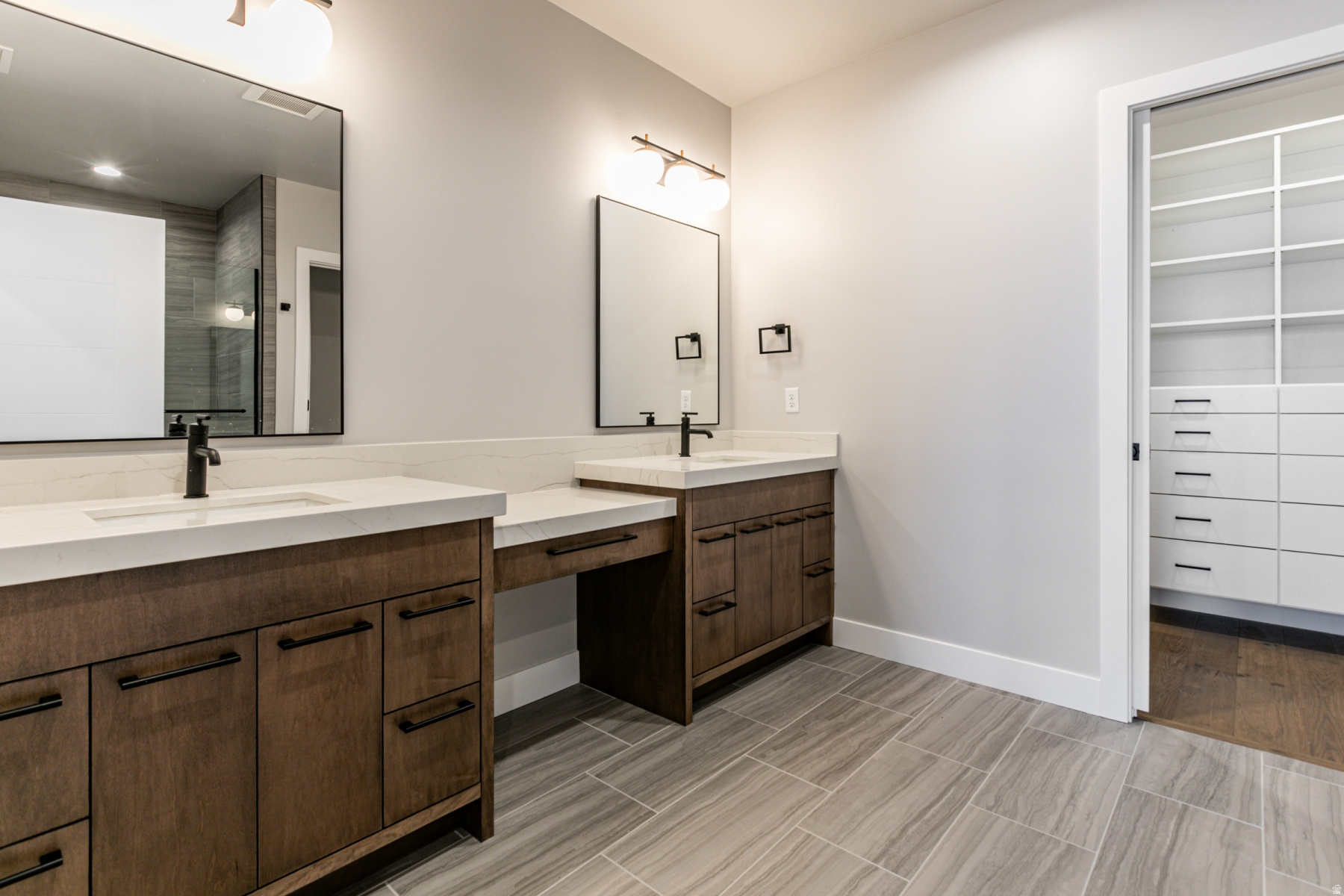 KLAIM - Residential Lease