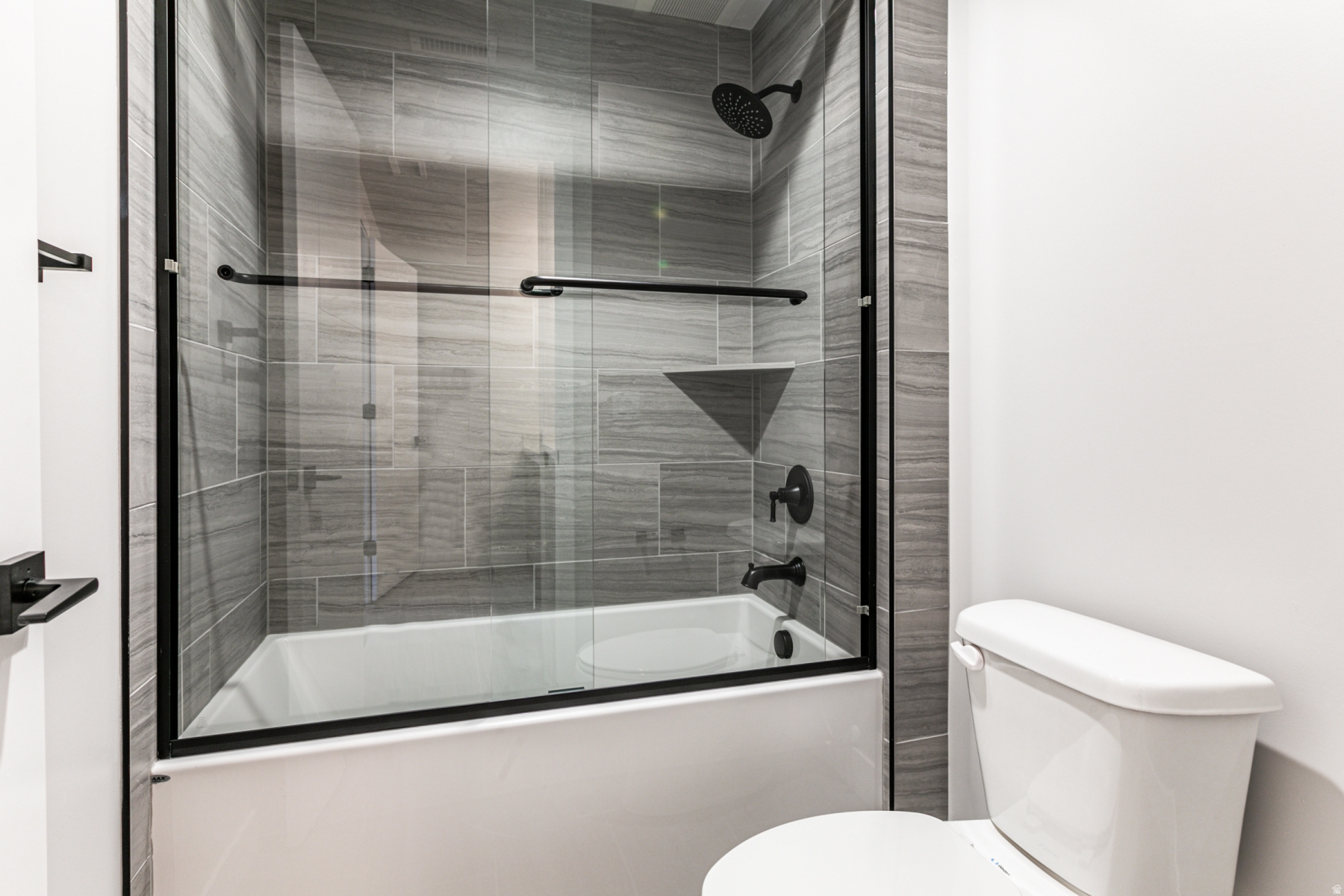 KLAIM - Residential Lease