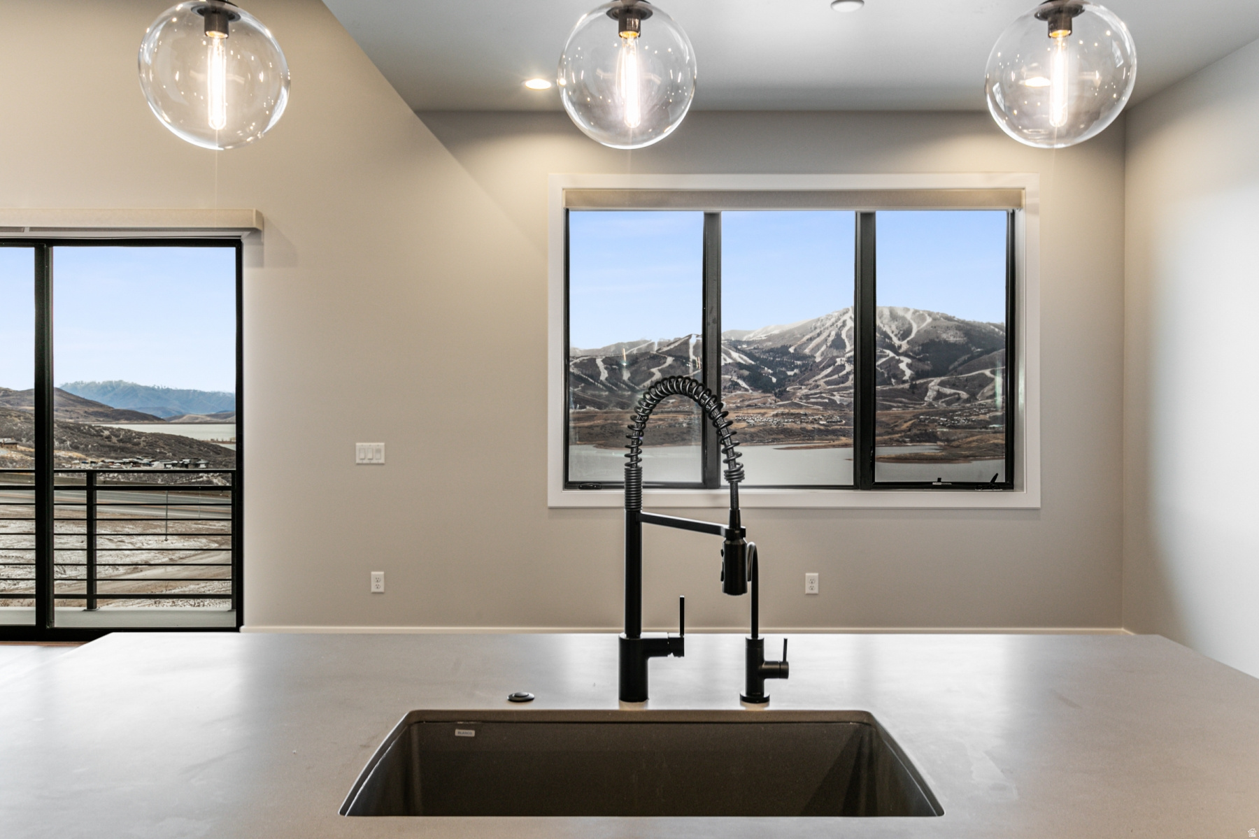 KLAIM - Residential Lease