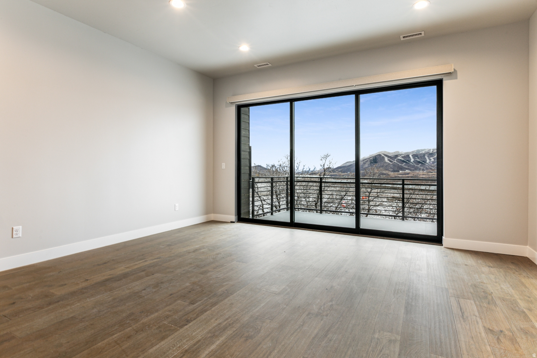 KLAIM - Residential Lease