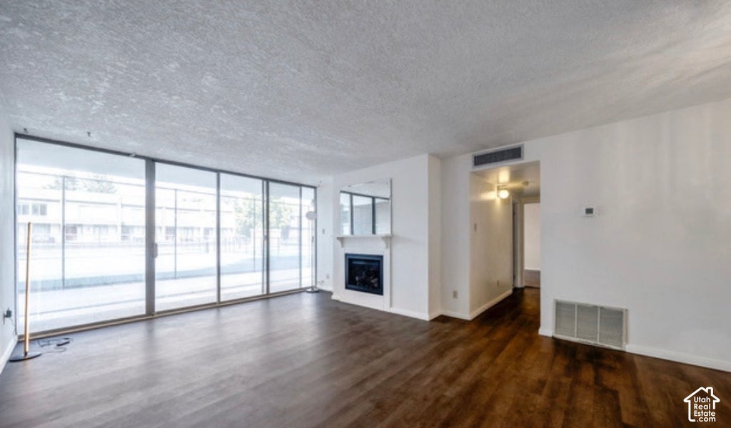 Photo of 123 E 2ND AVE #412, Salt Lake City, UT 84103 (MLS # 2191830)