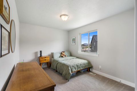 Tiny photo for 148 N 200 E, Salem, UT 84653 (MLS # 2147801)