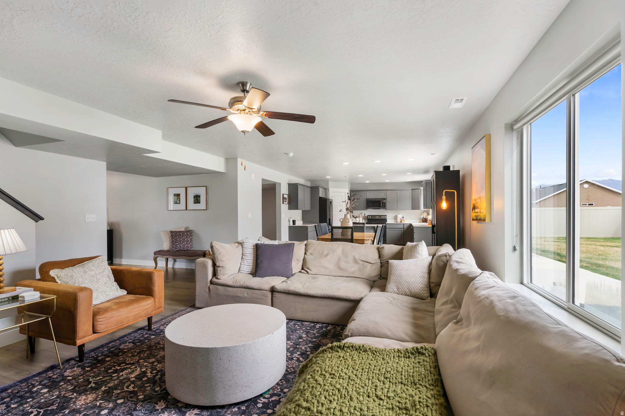 WOODLAND VIEW - Residential