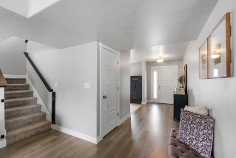 Tiny photo for 148 N 200 E, Salem, UT 84653 (MLS # 2147801)