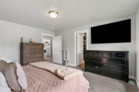 Tiny photo for 148 N 200 E, Salem, UT 84653 (MLS # 2147801)