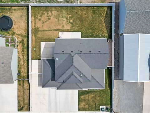 Tiny photo for 148 N 200 E, Salem, UT 84653 (MLS # 2147801)