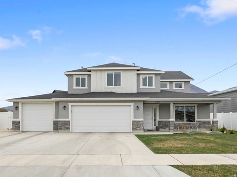 Homes For Sale - 148 N 200<br/> Salem, UT 84653